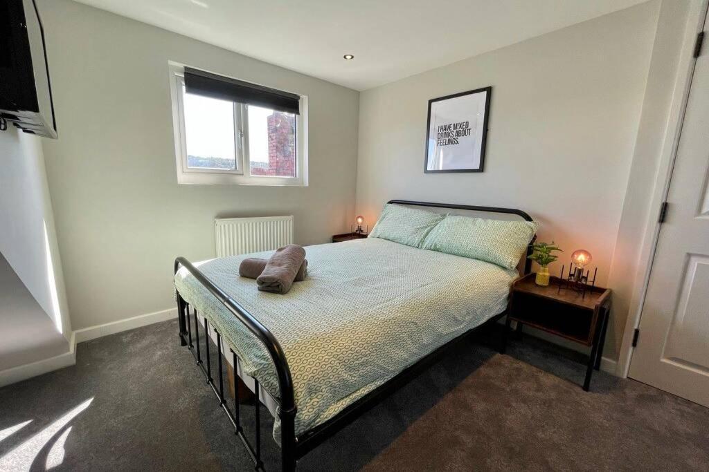 Large House Near Victoria Park For Groups, 10 Mins Bus To City Centre Cardiff Luaran gambar