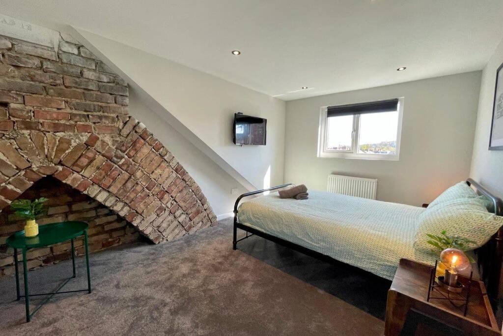 Large House Near Victoria Park For Groups, 10 Mins Bus To City Centre Cardiff Luaran gambar